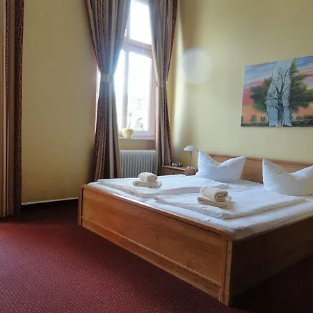 Hotel Fischer Am Kudamm 3*