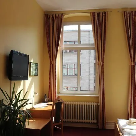 Hotel Fischer Am Kudamm 3*