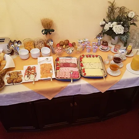 Hotel Fischer Am Kudamm 3*