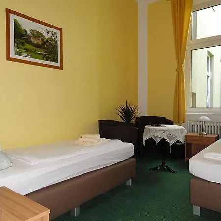 Hotel Fischer Am Kudamm 3*