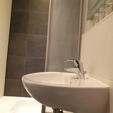 潘森费舍尔库达姆酒店