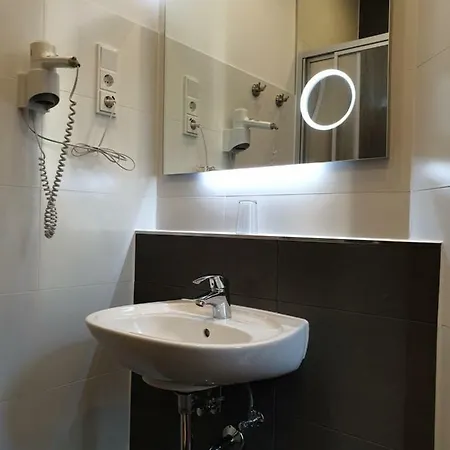 Fischer Am Kudamm Hotel 3*