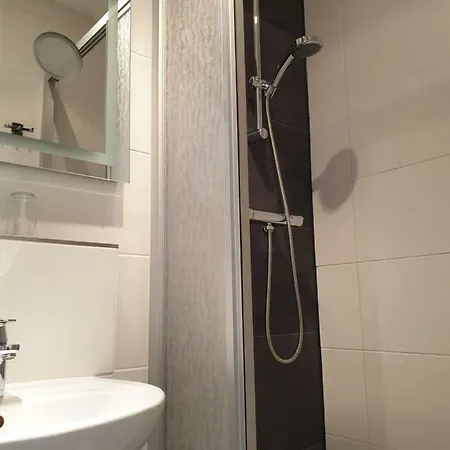 Fischer Am Kudamm Hotel 3*